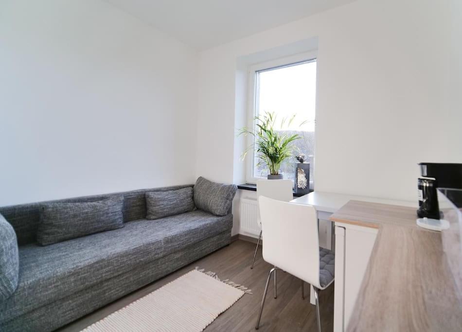 Preiswertes Modernes Gaestezimmer In Aue Bad-Schlema Buitenkant foto